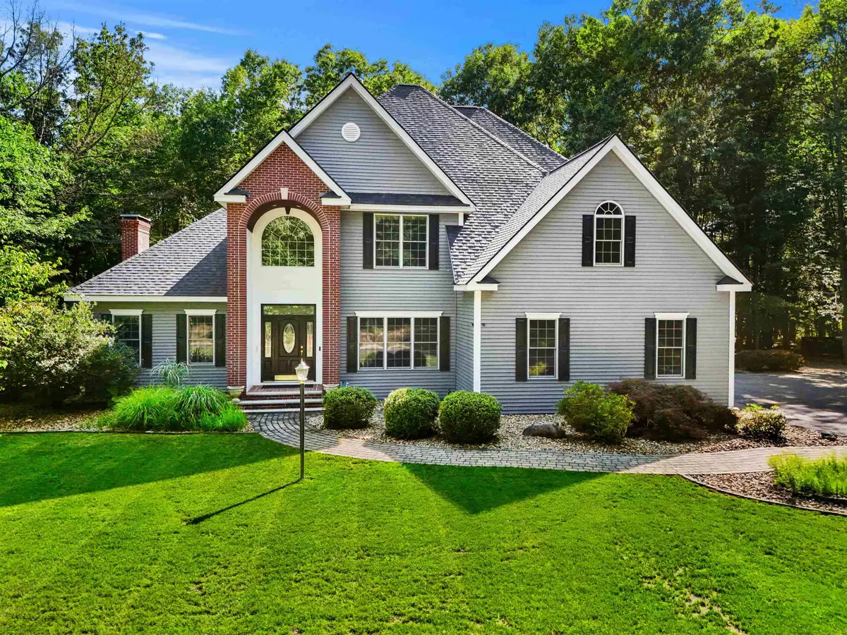 6 Evergreen Drive, Plaistow, NH 03865 - #1