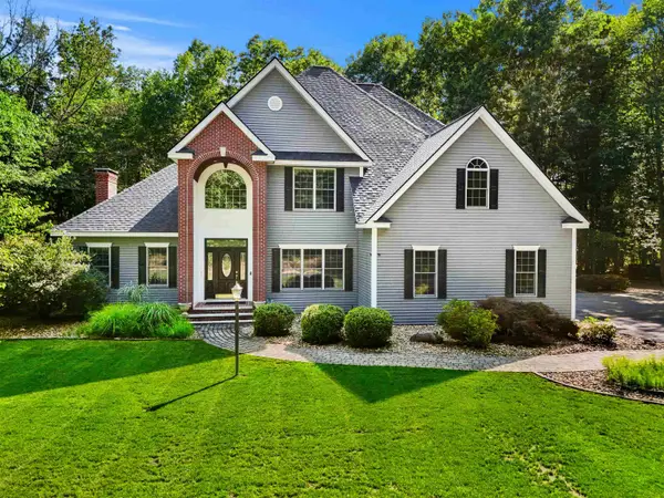 6 Evergreen Drive, Plaistow, NH 03865