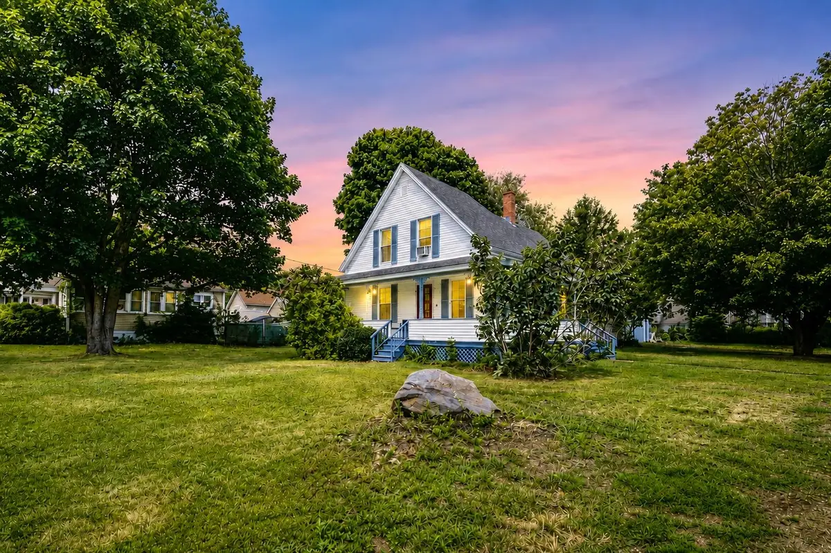 429 Elm Street, Laconia, NH 03246 - #1