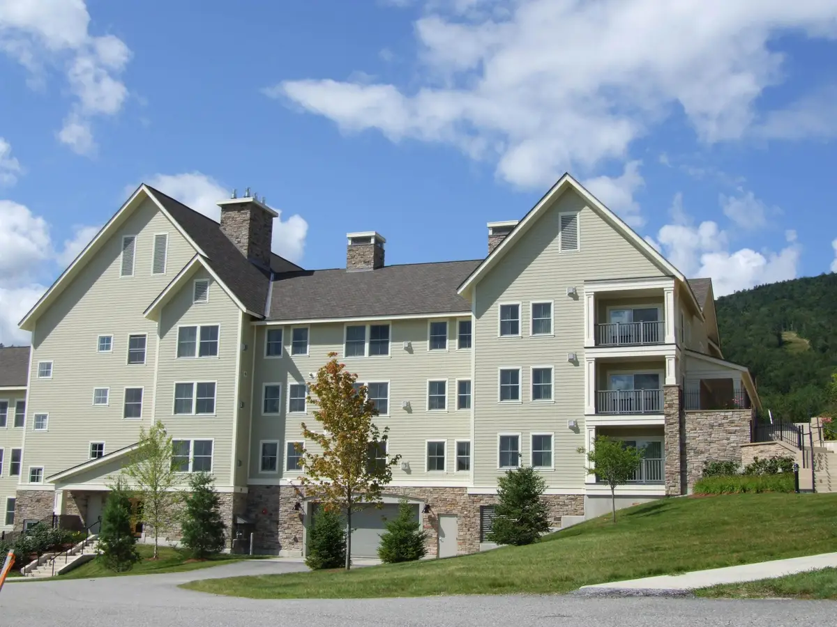 602/604 Qtr. I V  Adams House, Ludlow, VT 05149 - #1