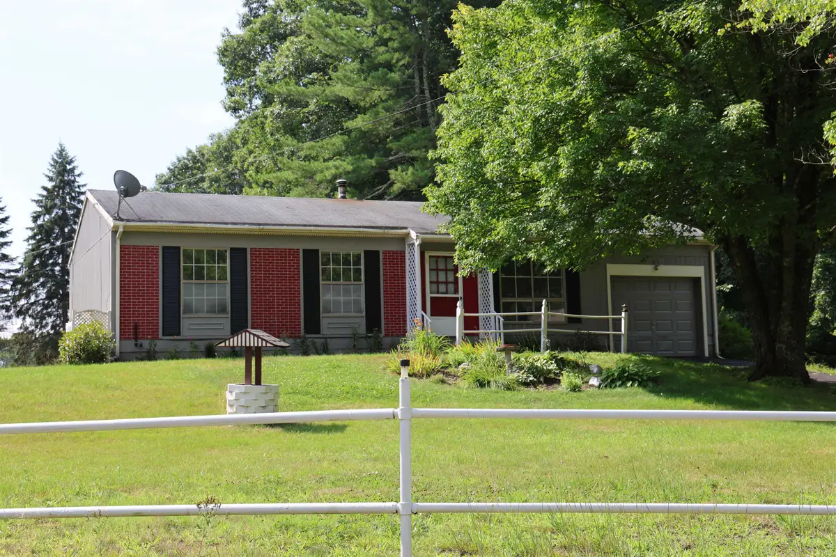 98 Chester Road, Raymond, NH 03077 - #1