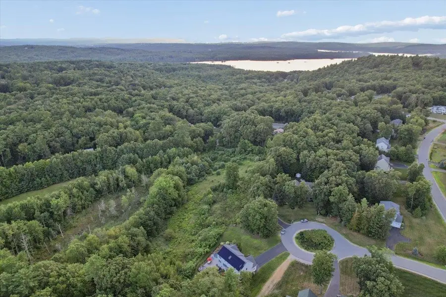 40 Seavey Drive, Auburn, NH 03032-3551 - #3