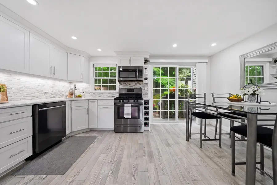 10 Oliver Street, Haverhill, MA 01832 - #3