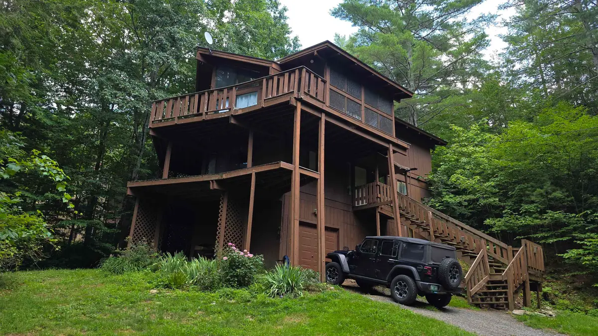 31 Clarina Nichols Lane, Hartford, VT 05047 - #1