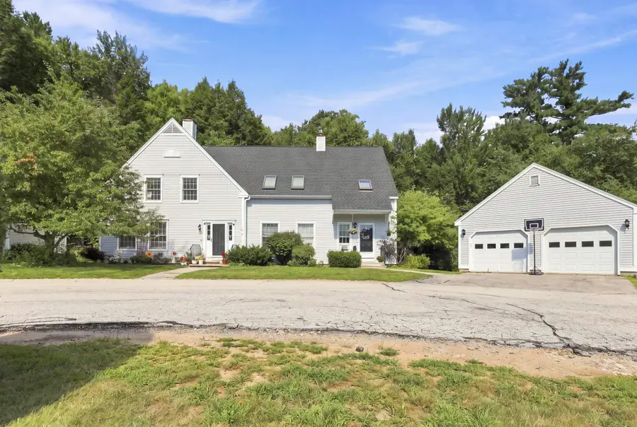 60 Apple Tree Drive #B, Goffstown, NH 03045 - #3