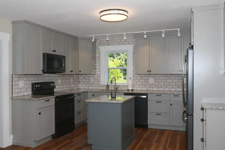 121 Chestnut Street, Franklin, NH 03235 - #3