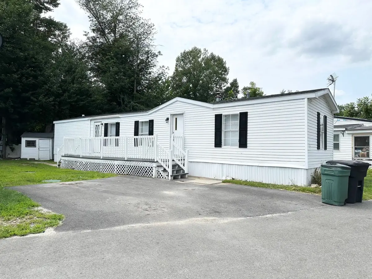 16 Bradford Drive, Litchfield, NH 03052 - #1
