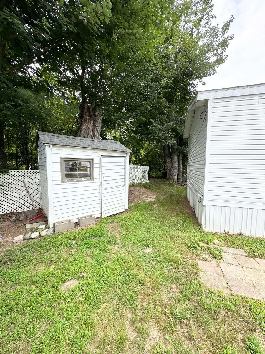 16 Bradford Drive, Litchfield, NH 03052 - #3