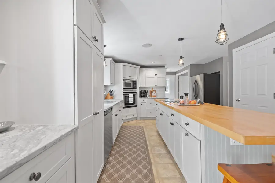 15 Hills Road, Hooksett, NH 03106 - #3