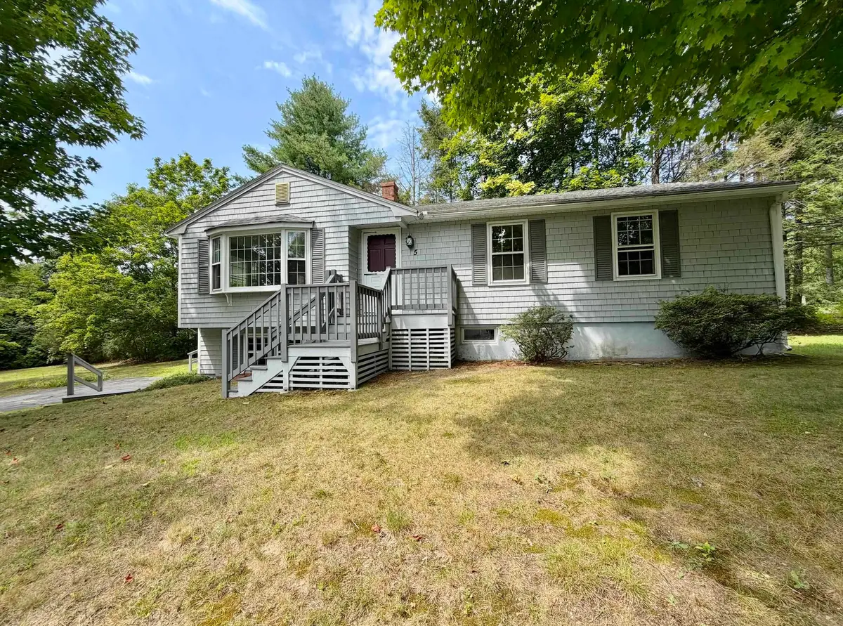 5 New Bellamy Lane, Dover, NH 03820 - #1