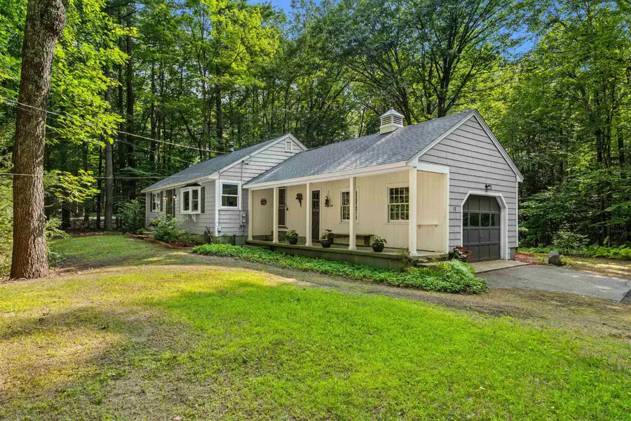 17 Ravine Road, Amherst, NH 03031 - #3