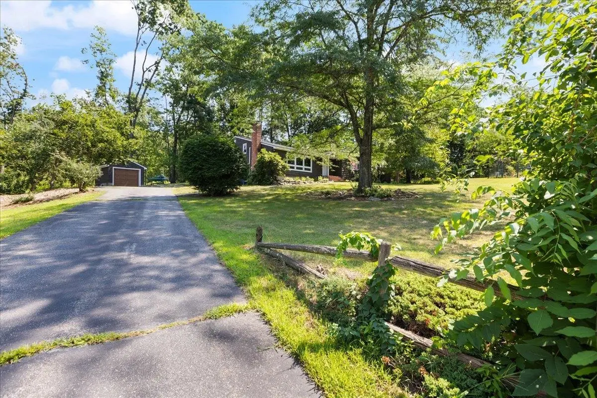 5 Hilltop Road, Plaistow, NH 03865 - #1