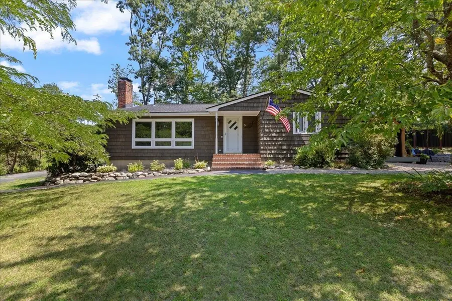 5 Hilltop Road, Plaistow, NH 03865 - #2