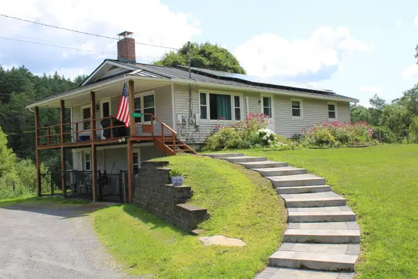 958 Spaulding Road, St. Johnsbury, VT 05819