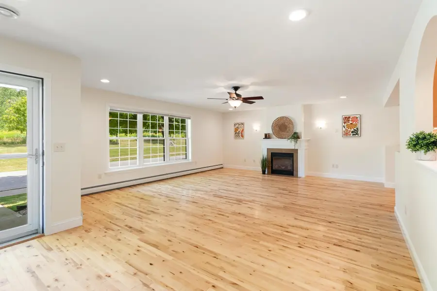 932 Franklin Park West, Georgia, VT 05478 - #3