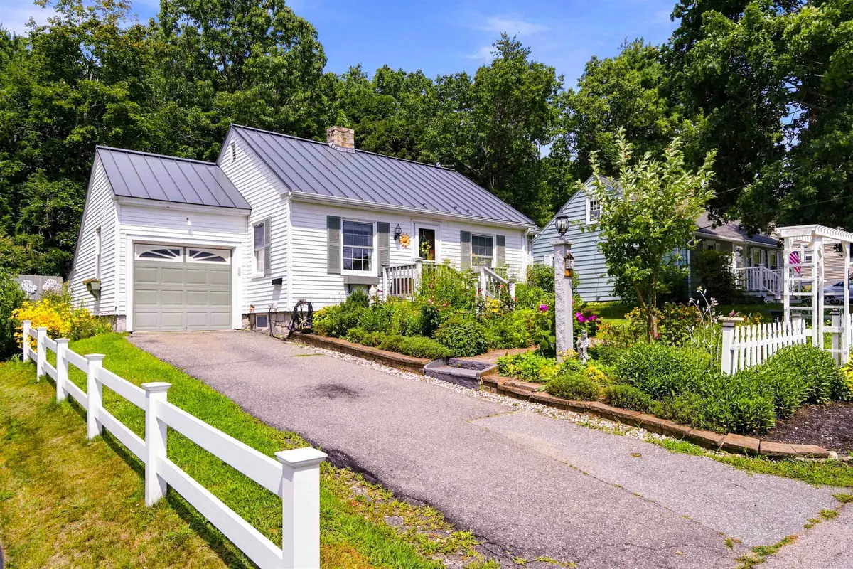 15 Monadnock Street, Nashua, NH 03064 - #1