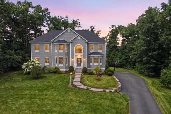 37 Sheffield Street, Windham, NH 03087