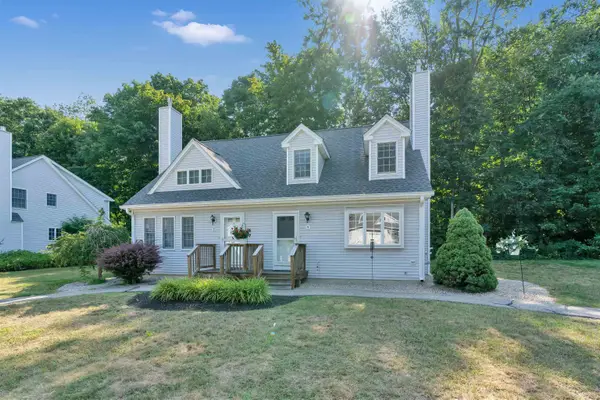 9 Wingate Lane, Dover, NH 03820