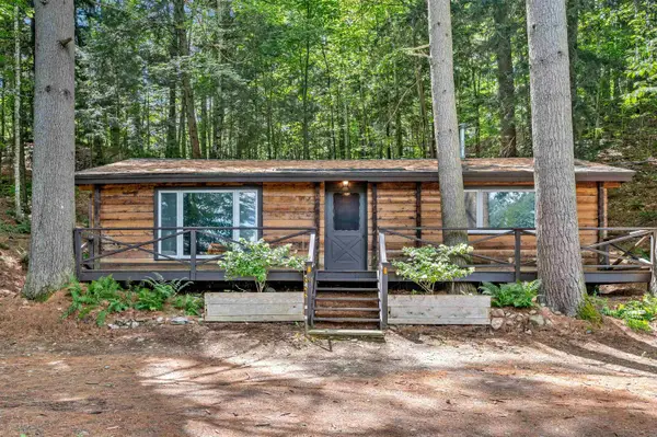 17 Middle Pines Road, Warren, VT 05674
