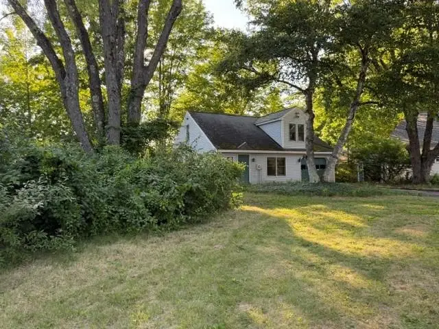 24 Cressey Street, Henniker, NH 03242 - #2