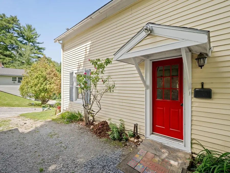 10 Kynoch Avenue, Barre, VT 05645 - #2
