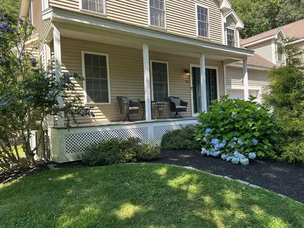 108 Mary Batchelder Road #C, Hampton, NH 03842