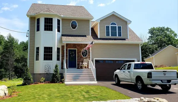 1 Peaceful Drive, Pelham, NH 03076