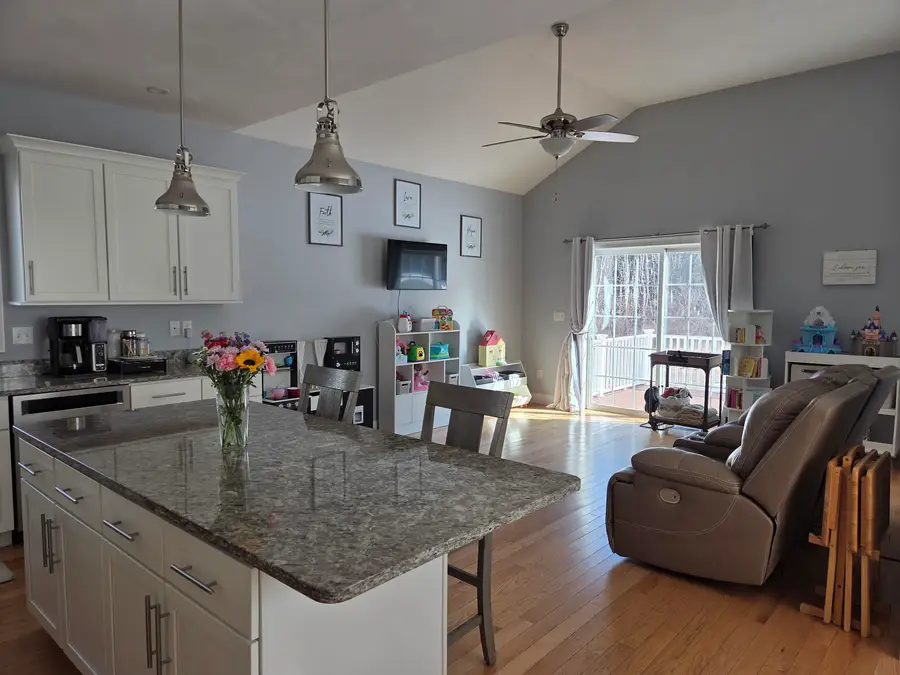 1 Peaceful Drive, Pelham, NH 03076 - #3