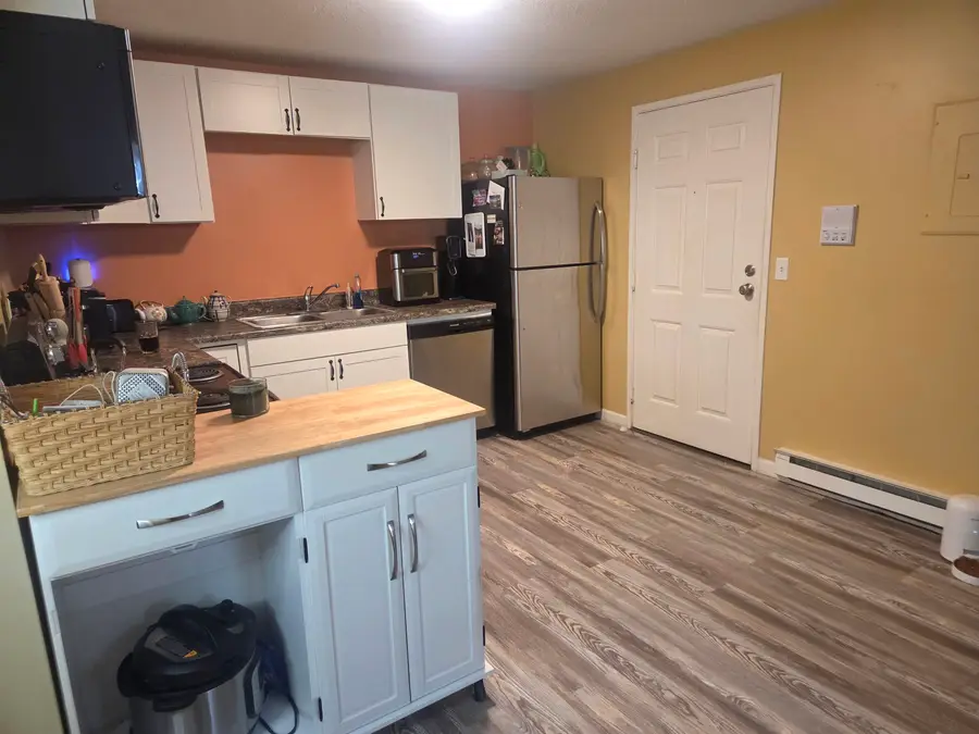 12 E. Side Drive #405, Concord, NH 03301 - #3
