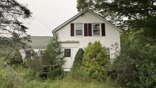 493 Main Road, Stamford, VT 05352