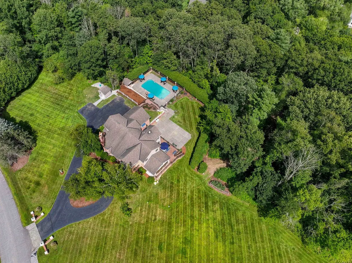 3 Burleigh Terrace, Bedford, NH 03110 - #1