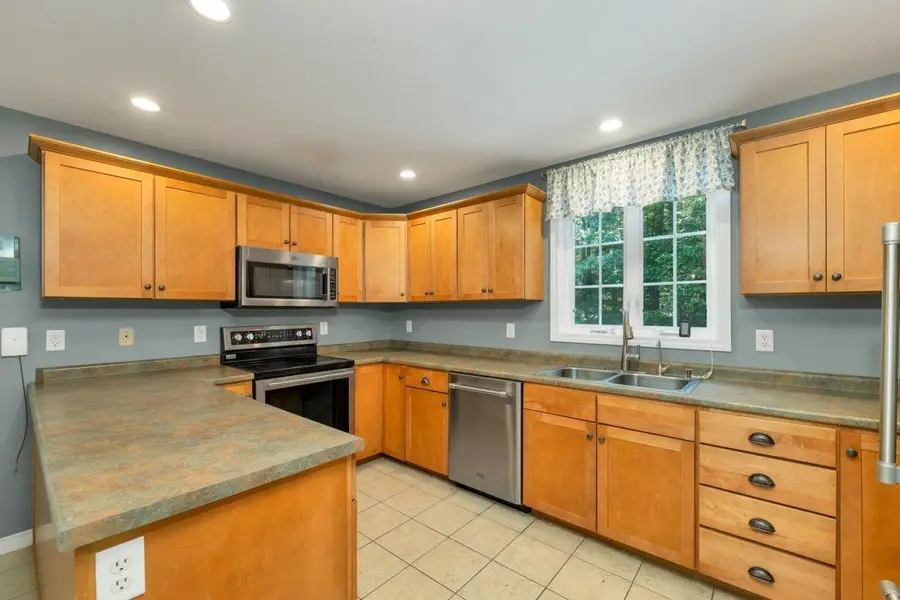 363 Chestnut Hill Road #2, Rochester, NH 03867 - #3