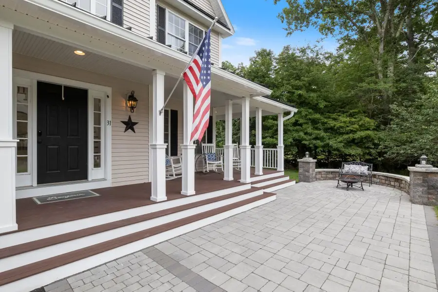 31 Velma Circle, Pelham, NH 03076 - #2