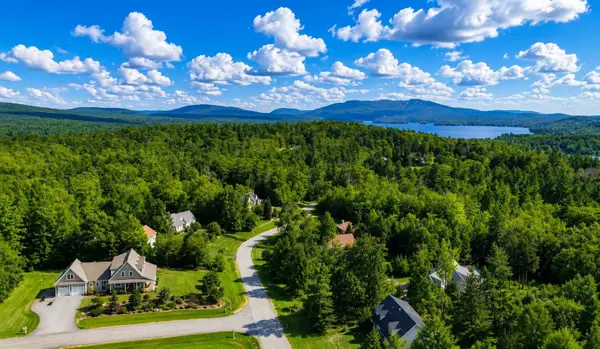 12 Snow Lane, New London, NH 03257