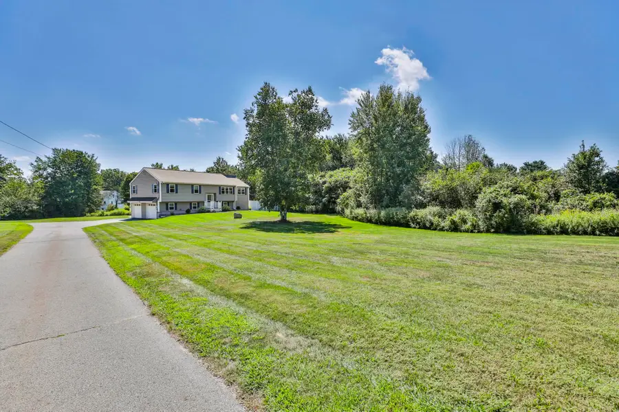 506 Mammoth Road, Pelham, NH 03076 - #2