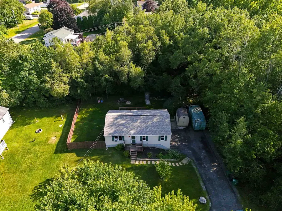 3 Rustic Lane, East Kingston, NH 03827 - #2