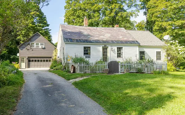37 High Street, Chesterfield, NH 03462