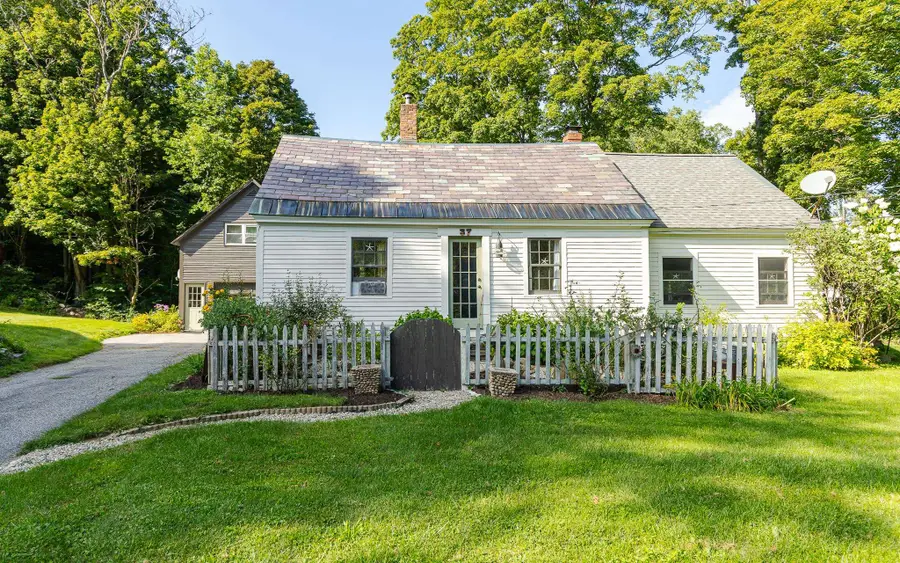 37 High Street, Chesterfield, NH 03462 - #3