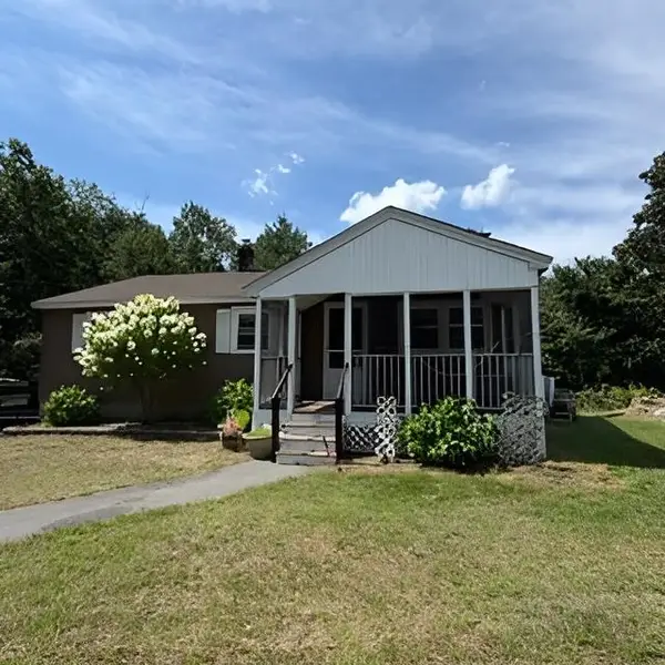100 Currier Road, Pelham, NH 03076