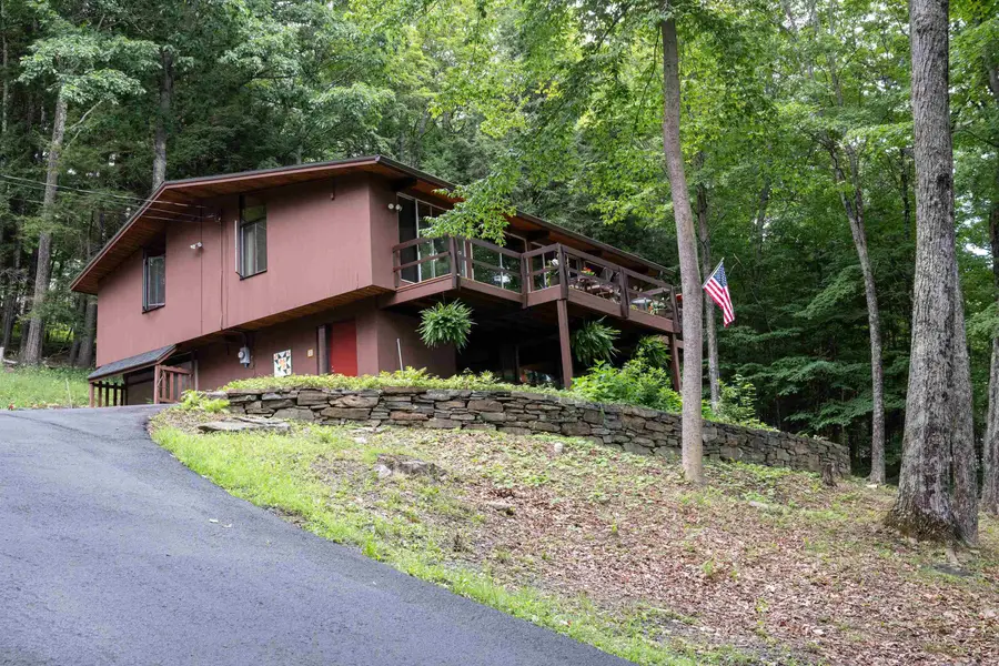 22 Golf View Lane, Hartford, VT 05059 - #3