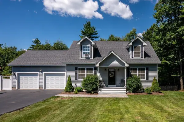 195 Ridgetop Lane, Henniker, NH 03242