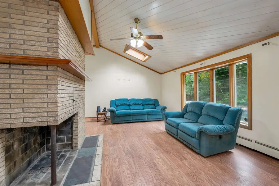 5 Mercury Lane, Pelham, NH 03076 - #3