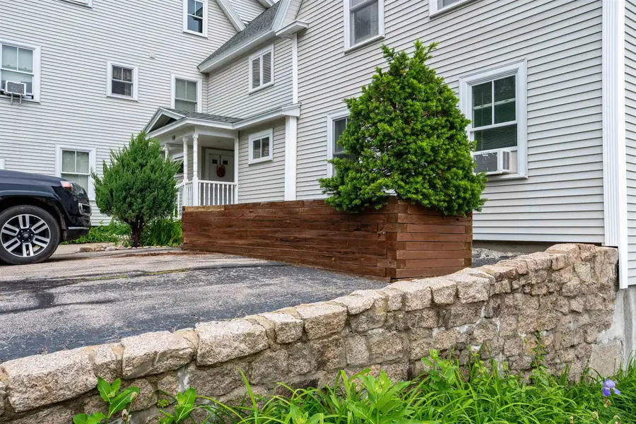 196 E Main Street #5, Conway, NH 03818 - #3