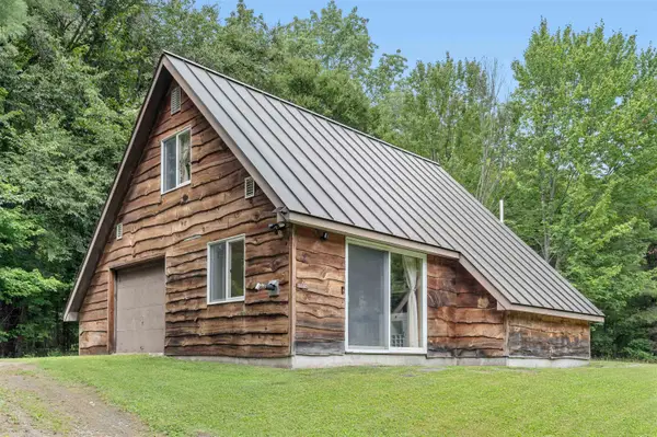 1107 Apple Hill Road, Calais, VT 05648
