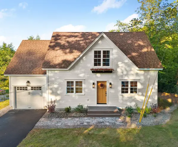 27 East Lake Road, Fitzwilliam, NH 03447
