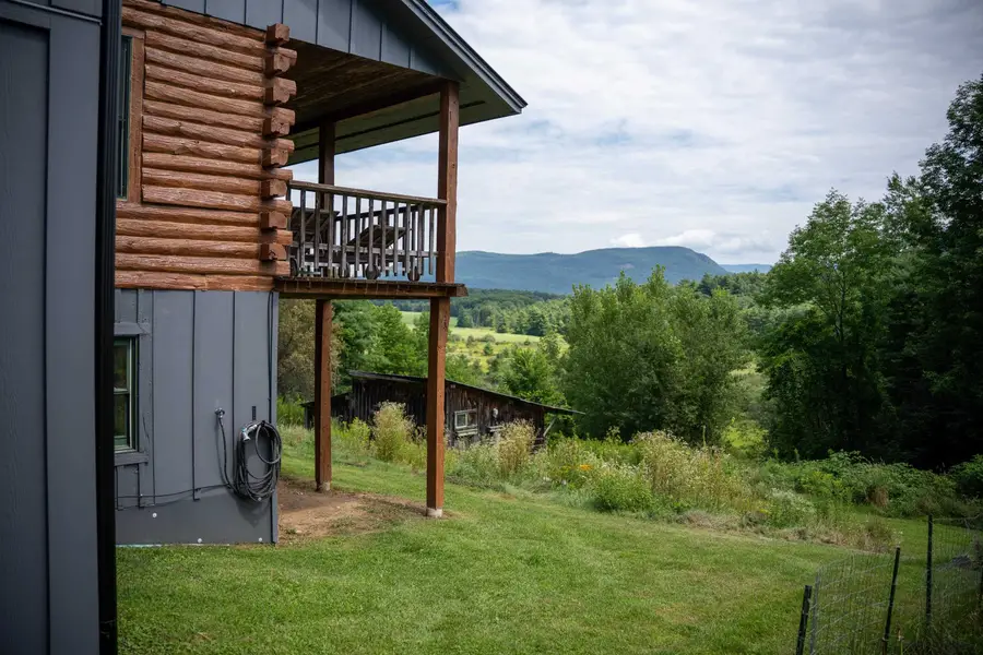 1215 East Street, New Haven, VT 05472 - #2