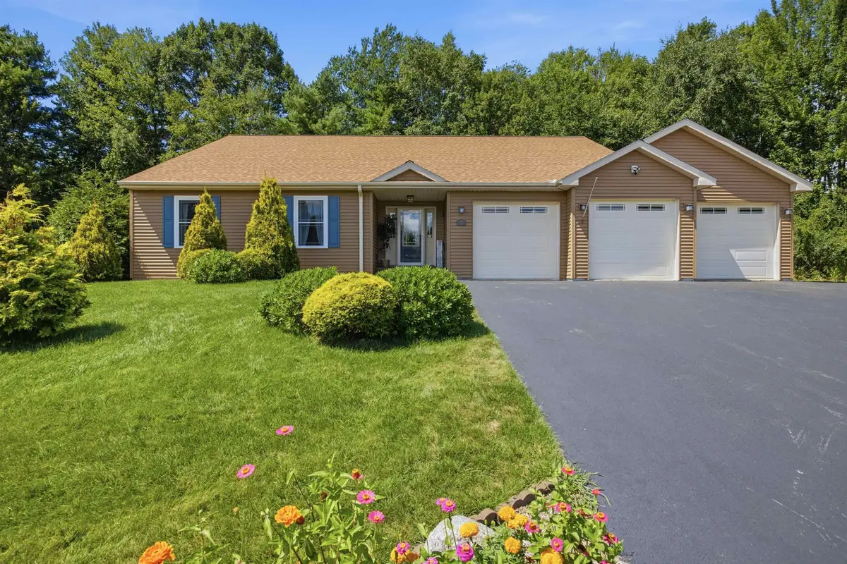 77 Linny Lane, Laconia, NH 03246 - #1