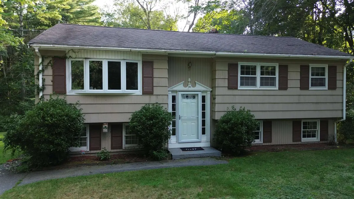 25 Chagnon Lane, Pelham, NH 03076 - #1