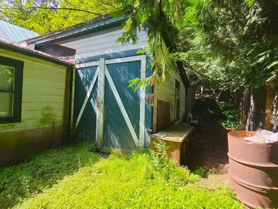 425 Main Street, Proctorsville, VT 05153 - #3
