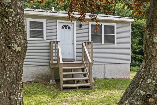 105 Sandy Birch Road, Georgia, VT 05468